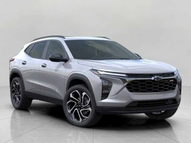 2026 Chevrolet Trax 2RS in Sterling Gray Metallic — front three-quarter view